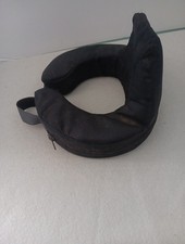 Supporto per casco con zeppa