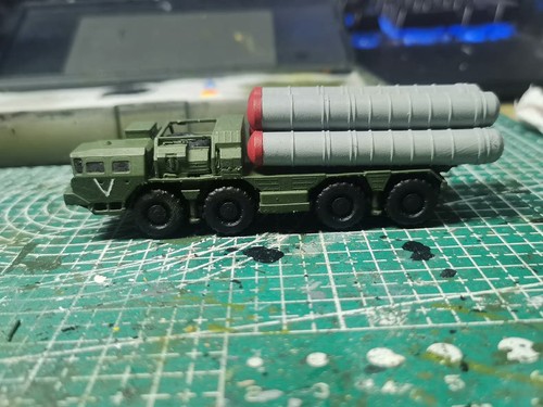Modellino carro armato camion