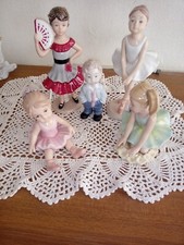 Statuine in porcellana Navel