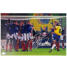 Stampa calcio gol iconica firmata Roberto Carlos misura 7" x 11" con certificato di autenticità Beckett