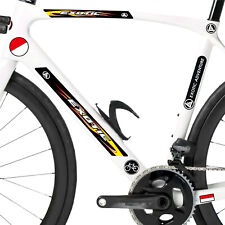 L058 Adesivi universali TELAIO