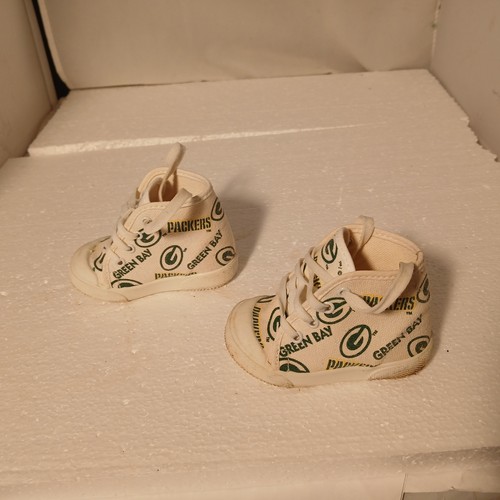 Scarpe sneakers alte vintage