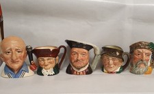 Royal Doulton set 5 brocche personaggi ceramica