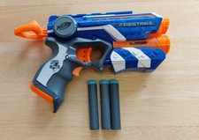 Pistola blaster in schiuma