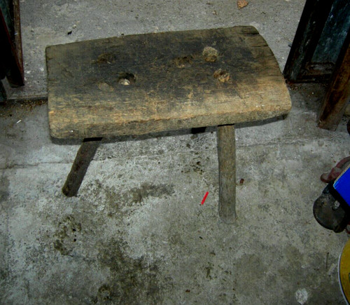 Antico piccolo sgabello per - antico,