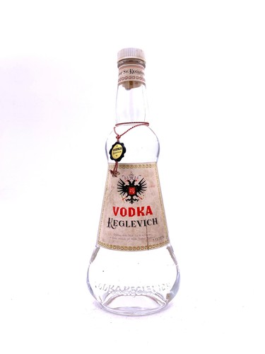 Vodka keglevich stock - -,