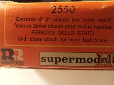 RIVAROSSI SUPERMODELLO ART. 2550. CARROZZA 2° CL. PER TRENI RAPIDI