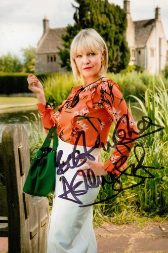 Ashley jensen hand - hand, signed