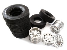 Set cerchi in lega anteriori e