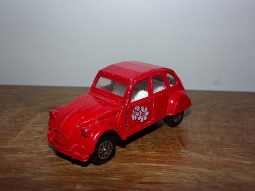 Citroën 2cv 2cv6 corgi style - 2cv6,
