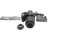 Nikon D3100 fotocamera reflex digitale 14,2 megapixel con 18-55 mm, numero di otturatori 10890 G. RICONDIZIONATO