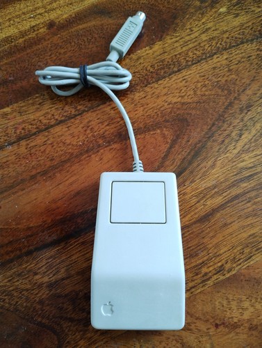 Souris mouse apple - mouse,