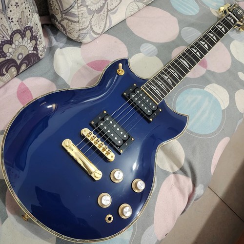 Chitarra elettrica blu alta - chitarra,