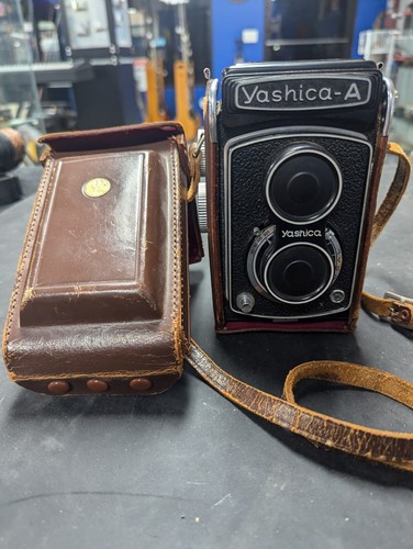 Fotocamera yashica doppia - a,