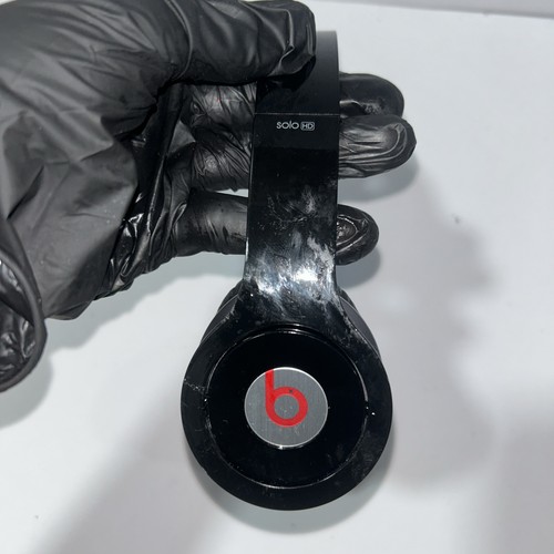 Monster beats dre - by,