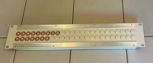 Damar hagen patchbay - &, su