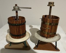 (2) Mini torchi da vino decorativi antichi