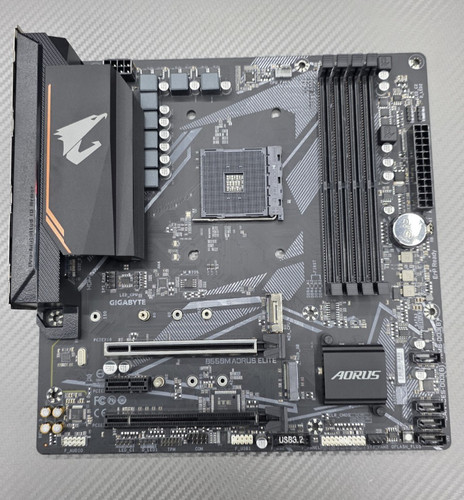 Gigabyte b550m aorus elite amd - gigabyte,