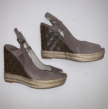 APEPAZZA CARMELA Gray Taupe Suede Slingback Wedge Platform Shoes 6