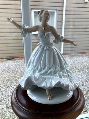 Statuina grande porcellana
