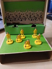 ⚽ Subbuteo C134 Ball Boys -
