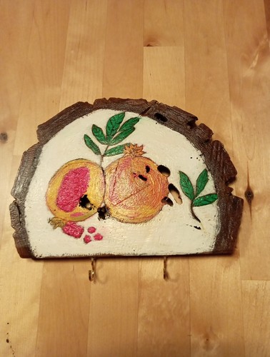 Oggetto artistico nuovo - , su