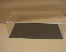 Vetrina XL per Ferrari