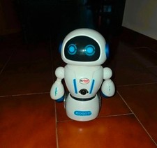 Robot giocattolo interattivo