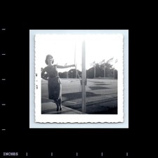 Vecchia foto quadrata DONNA