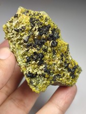 Magnetite Con Epidoto