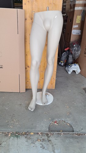 Gambe manichino uomo