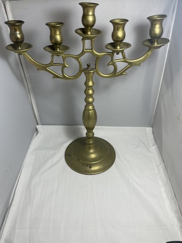 Grande antico candelabro