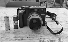 Bronica RF 645 medio formato a