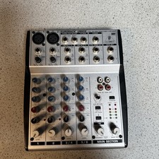 Behringer Eurorack UB802 Miscelatore a basso rumore. No Manuale | NO ADATTATORE DI ALIMENTAZIONE INCLUSO