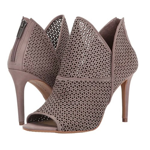 Vince camuto size vatena - size,
