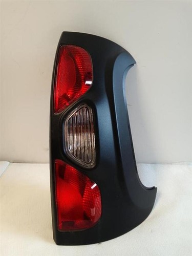 52102351 faro posteriore