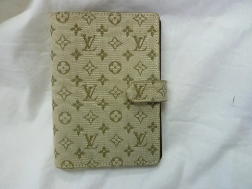 Louis vuitton agenda - louis,