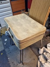 valigie vintage con lana