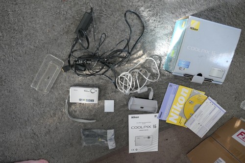 Nikon coolpix 6mp - s6,