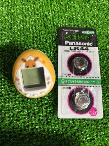Tamagotchi eevee - tamagotchi, x