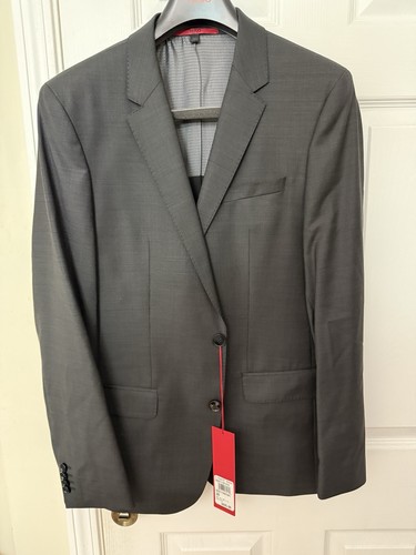 695 hugo boss tuta - $695,