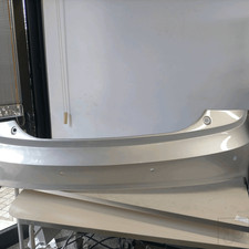 8XA807067AGRU Paraurti post.  AUDI A1 (8X) 1.4 TFSI (92Kw) Ber 3p/b/1395cc