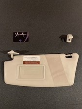 Aletta Parasole SX Lancia Ypsilon (lato Conducente), 1.2  8v del 2005.(843)