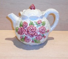 TEIERA DA THE TE COPERCHIO CERAMICA WHATS DECORO ROSE RILIEVO COLLEZIONE VINTAGE