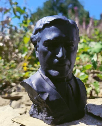 Busto miguel serrano - busto,