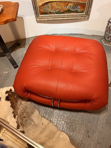 Rare pouf soriana par - "soriana", afra