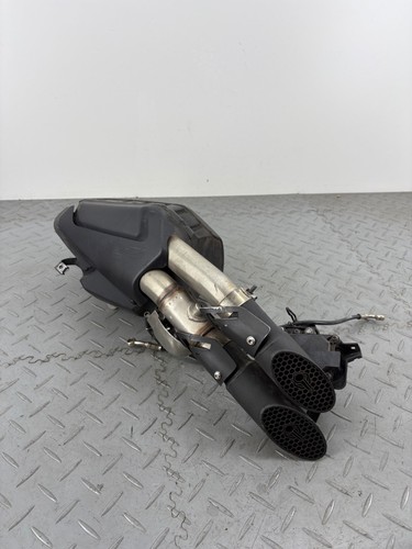 Triumph speed triple 1200 - triumph,