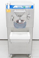 Carpigiani Gelatiera Labotronic 20 60 RTX per 15 litri di ghiaccio in gelateria