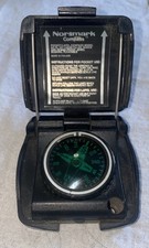 Bussola da bavero tascabile