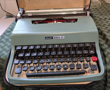 Olivetti Lettera 32 Vintage